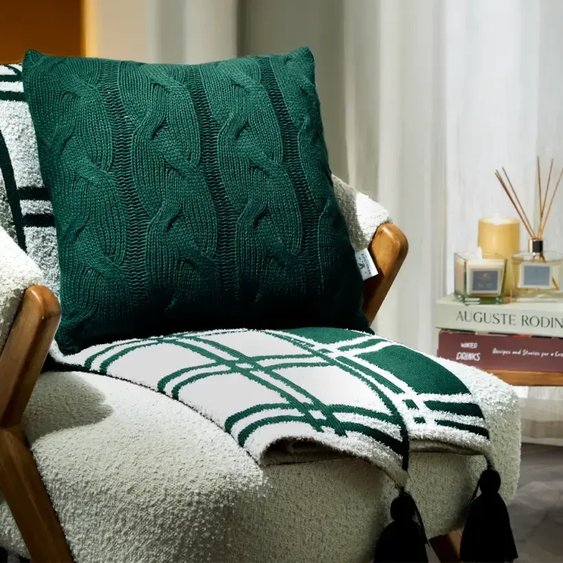 Triko Kırlent Kılıfı Yeşil 45x45 cm - Cabella Serisi - PENELOPE